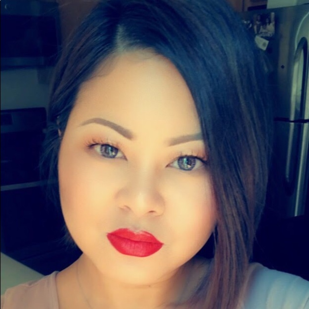 Meet your Posher, Crystal